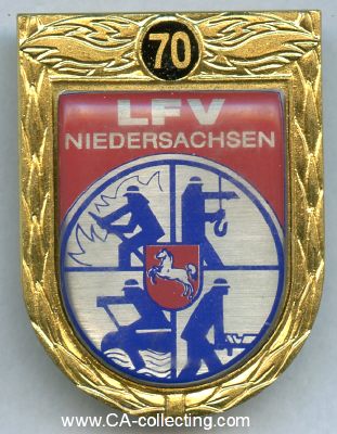 NIEDERSACHSEN. Feuerwehr-Ehrenzeichen für 70 Jahre...