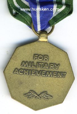 Photo 2 : ARMY ACHIEVEMENT MEDAL. Bronze 38 mm am Band
