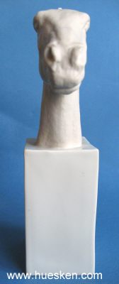 Foto 2 : ALBERT HUSSMANN -  'HANNIBAL' Porzellanskulptur (Preis...
