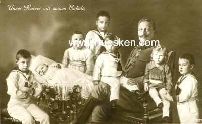 PHOTO-POSTKARTE Unser Kaiser mit seinen Enkeln