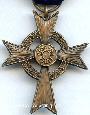 Foto 3 : ORDEN SIGNUM FIDEI. Bronzenes Verdienstkreuz. 41x35mm am...