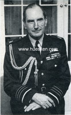 Photo 4 : HUMPHREY, Sir Andrew. Britischer Luftmarschall, Chief...