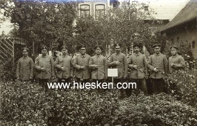 PHOTO 9x14cm: Gruppenaufnahme von 9 Soldaten, 1915...
