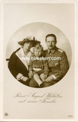 PHOTO-POSTKARTE Prinz August Wilhelm mit seiner Familie