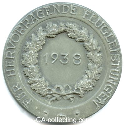 Photo 2 : MEDAILLE FÜR HERVORRAGENDE FLUGLEISTUNG 1938 des...