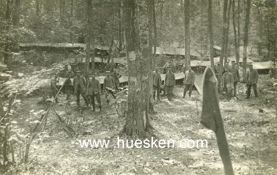 PHOTO 14x9cm: Feldgraue Soldaten in der Waldstellung,...