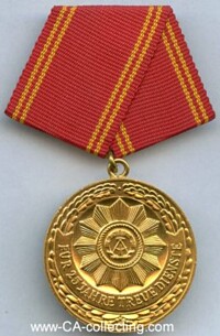 GOLDEN MEDAL FOR 25 YEARS FAITHFUL SERVICE.