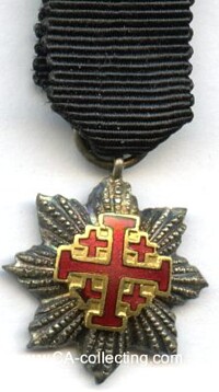 ORDER OF THE HOLY SEPULCHRE 1st CLASS BREASTSTAR.