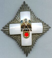 BREAST STAR OF THE GERMAN RED CROSS 1937-1939.