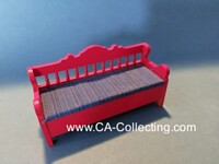 LUNDBY DOLLHOUSE KITCHEN BENCH OR BENCH IN RED