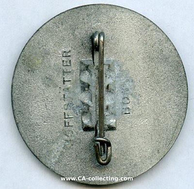 Photo 2 : ABZEICHEN zum 1. Mai 1937.  Magnesium. 35mm an Nadel....