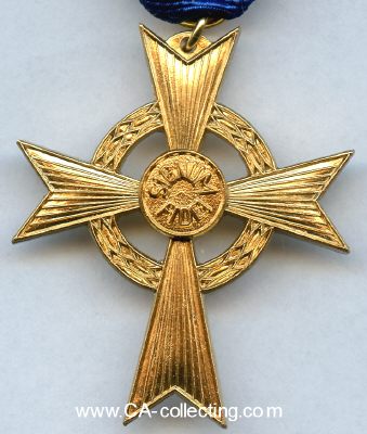 Photo 3 : ORDEN SIGNUM FIDEI. Goldenes Verdienstkreuz. Vergoldet...