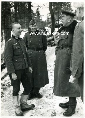 HITTER, ALFONS. PK-Photo 18x13cm vom März 1944 mit...