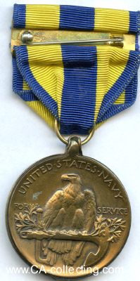 Foto 2 : NAVY EXPEDITIONARY MEDAL. Bronze 35mm am Band mit...