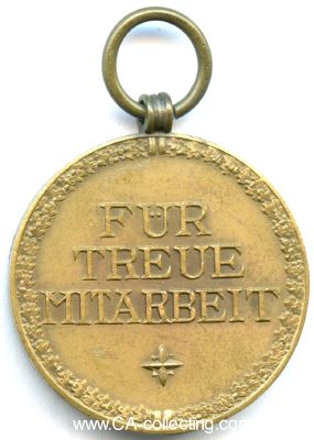 Photo 2 : MEDAILLE FÜR TREUE MITARBEIT der Handelskammer...