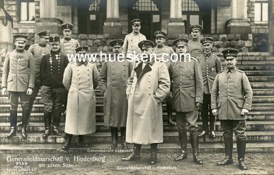 PHOTO-POSTKARTE Generalfeldmarschall von Hindenburg mit...
