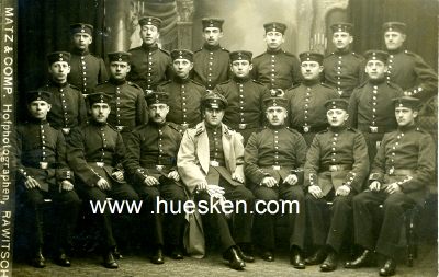 PHOTO 9x14cm: Gruppe Soldaten mit Offizier. 1915 als...