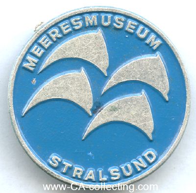 STRALSUND. Abzeichen 'Meeresmuseum Stralsund' um 1980....