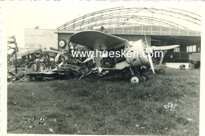 PHOTO 7x10cm: am Boden zerstörte sowjetische 'Rata'