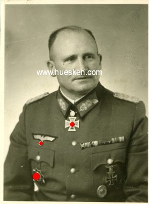 MIKOSCH, Hans. Generalleutnant des Heeres, Kommandant der...
