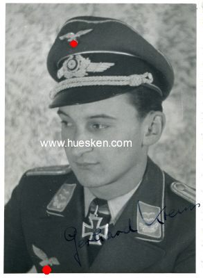 KREMS, Gerhard. Oberleutnant der Luftwaffe im...