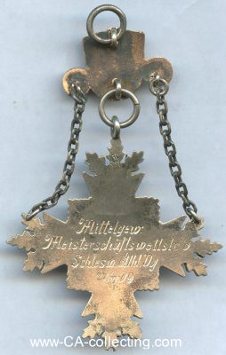 Photo 2 : SCHLESWIG. Meisterschaftskreuz 1909 der Schleswigschen...