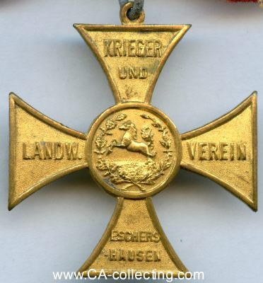 Photo 2 : ESCHERSHAUSEN. Kreuz des Krieger- und Landwehr-Vereins...