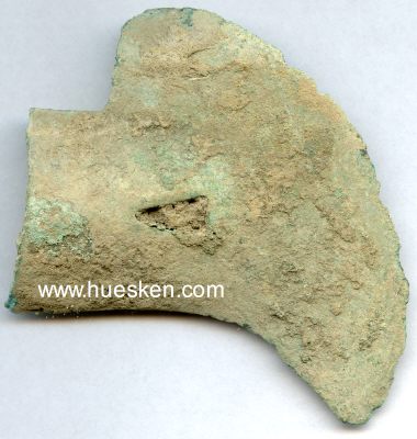 Foto 2 : SICHELBEIL - MITTLERE BRONZEZEIT ca. 1500 v. Chr. Bronze....
