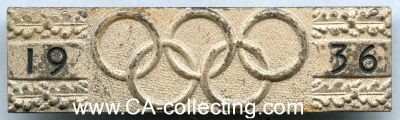 VERSILBERTE ANSTECKSPANGE mit den olympischen Ringen und...