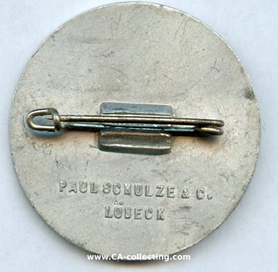 Photo 2 : ABZEICHEN zum 1. Mai 1936. Aluminium. 35mm an Nadel....