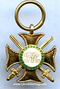 OFFICERS MILITARY SERVICE CROSS 1858 WITH SWORDS FOR 25 YEARS SERVICE.