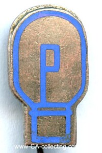 UNKNOWN BADGE P